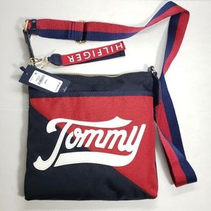 Tommy hilfiger crossbody bag